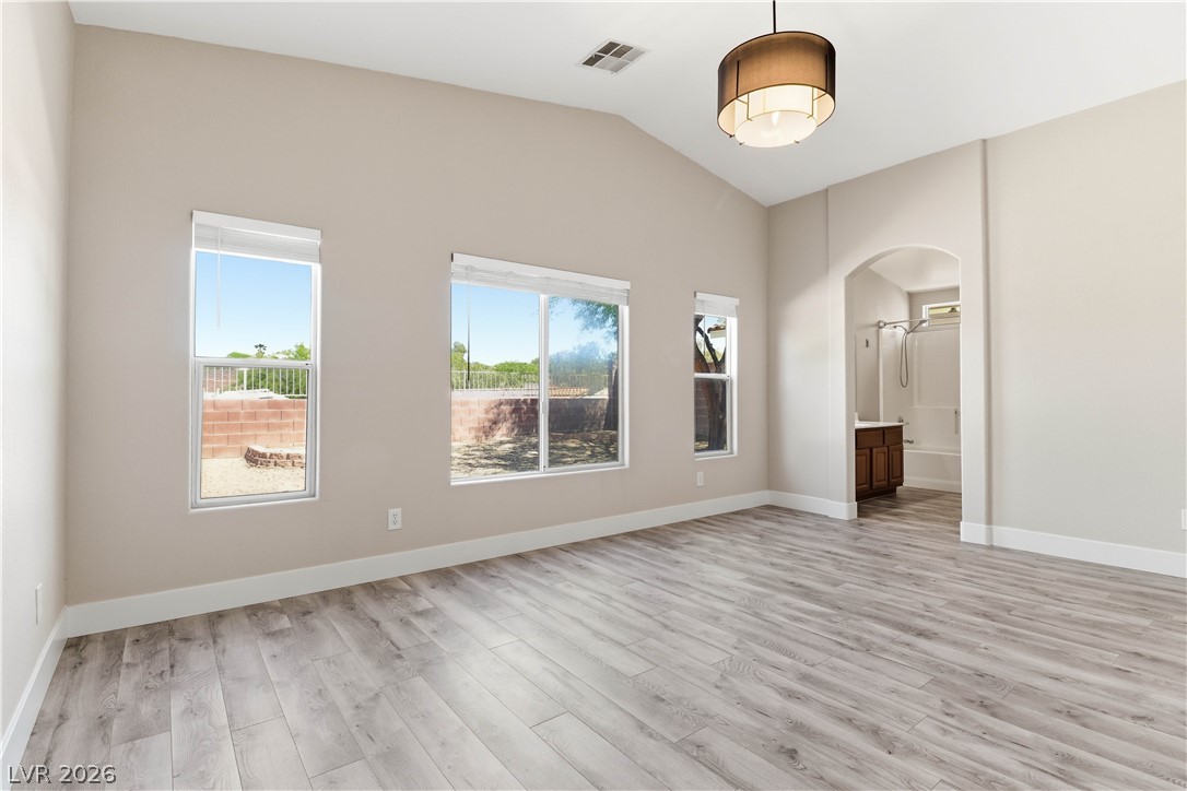 2272 Chestnut Ranch Avenue