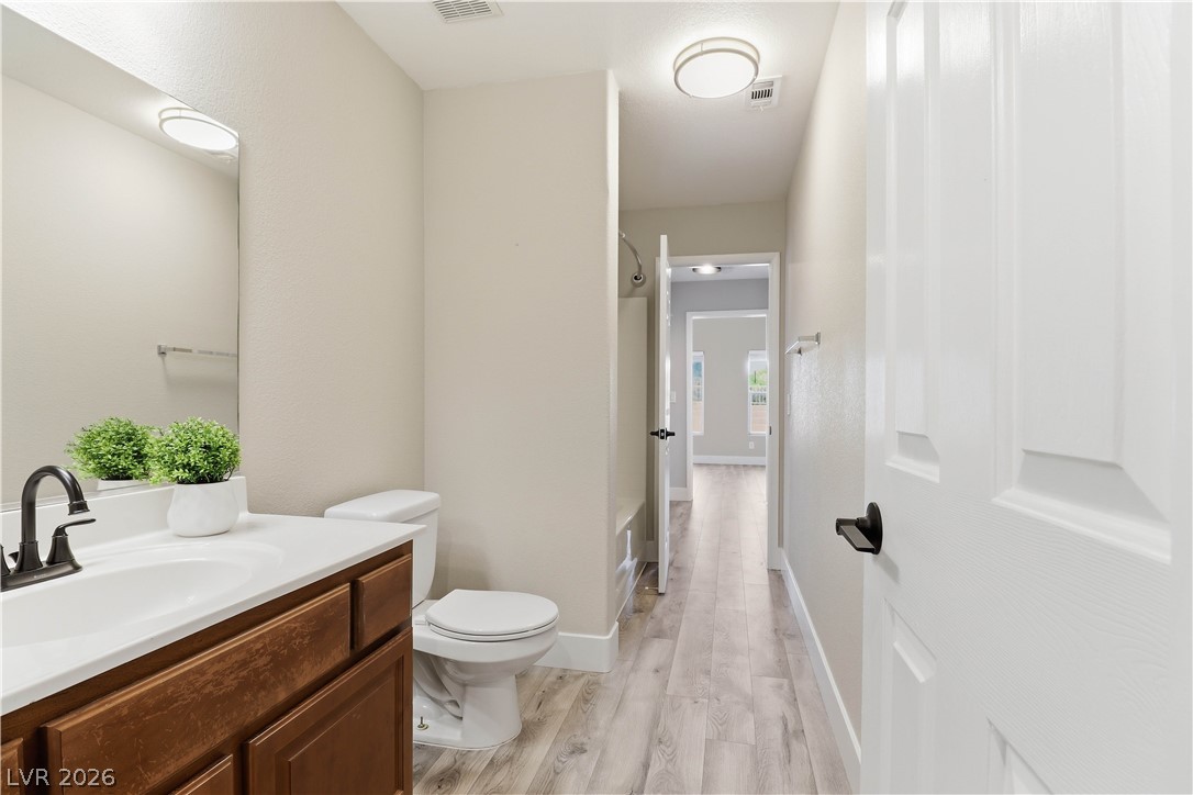 2272 Chestnut Ranch Avenue