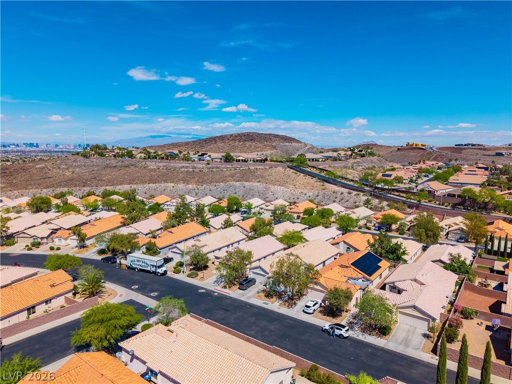 2272 Chestnut Ranch Avenue