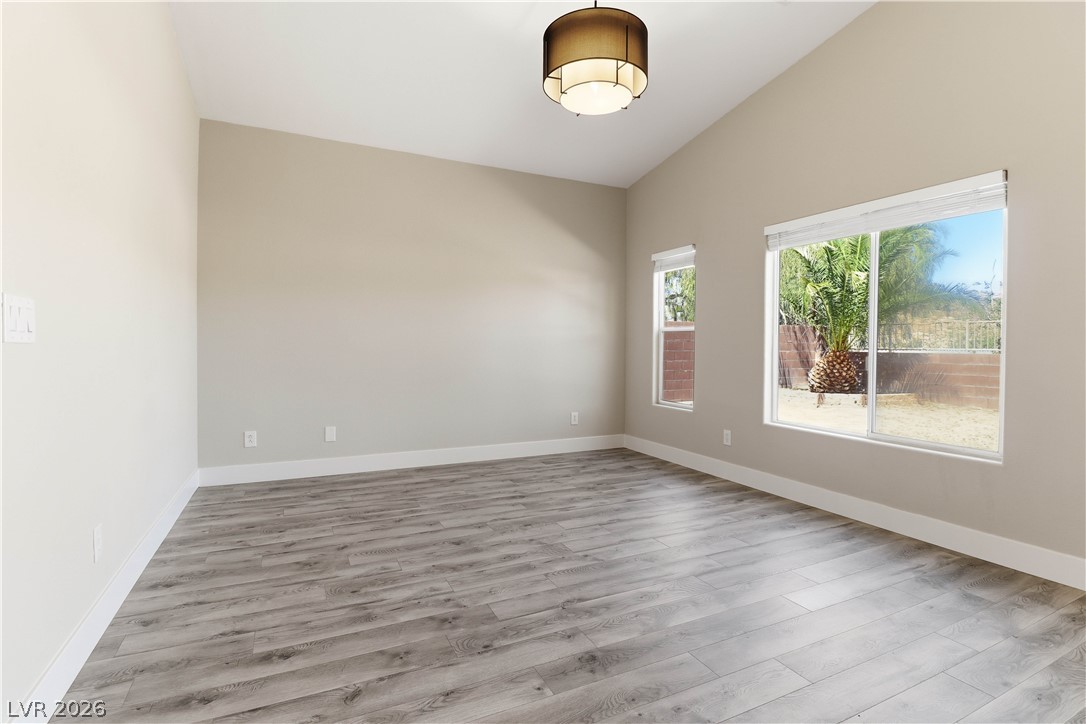 2272 Chestnut Ranch Avenue