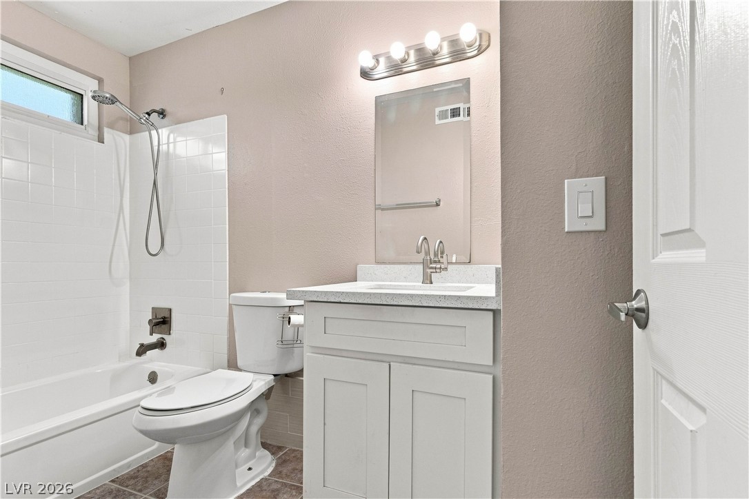 4815 Castle Rock Court