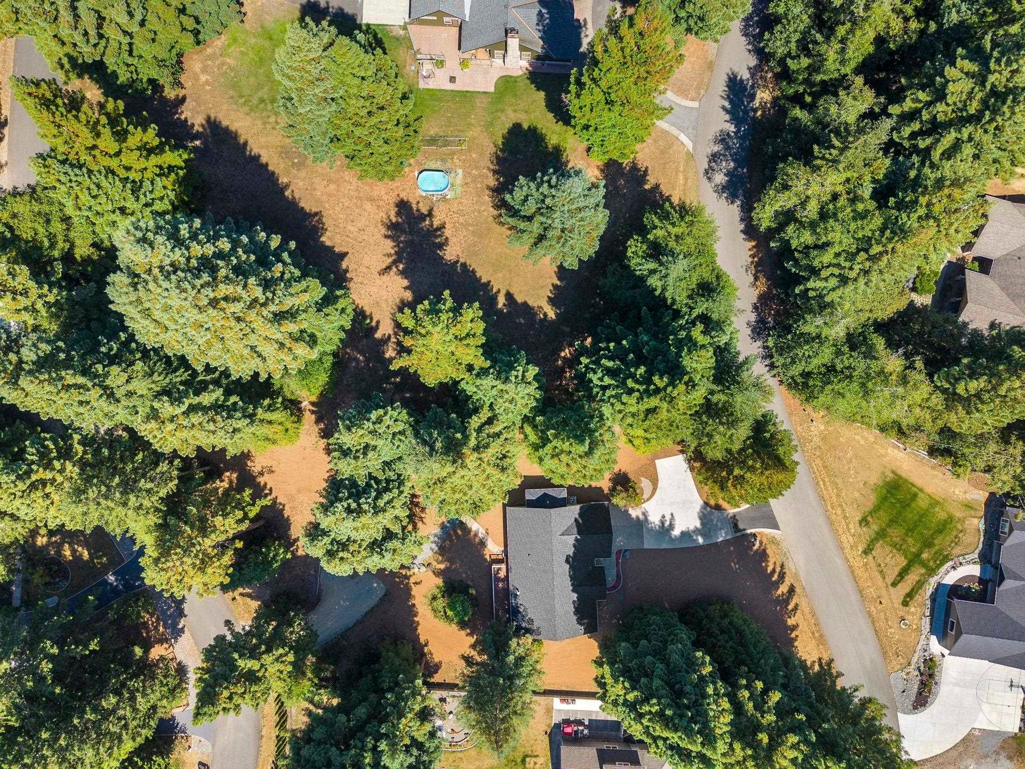 595 Bell Hole Loop