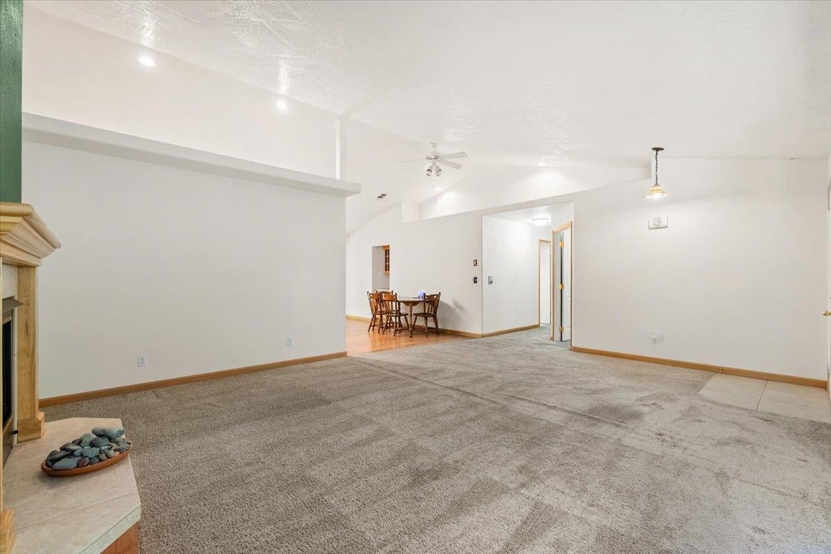 260 Tawnee Way