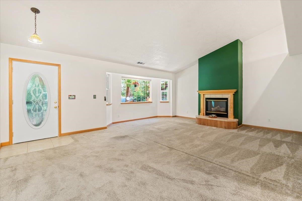 260 Tawnee Way