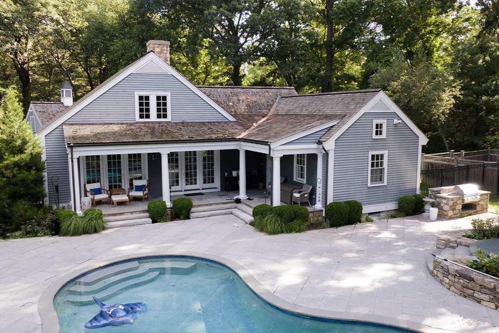 19 Ridge Hill Farm Road