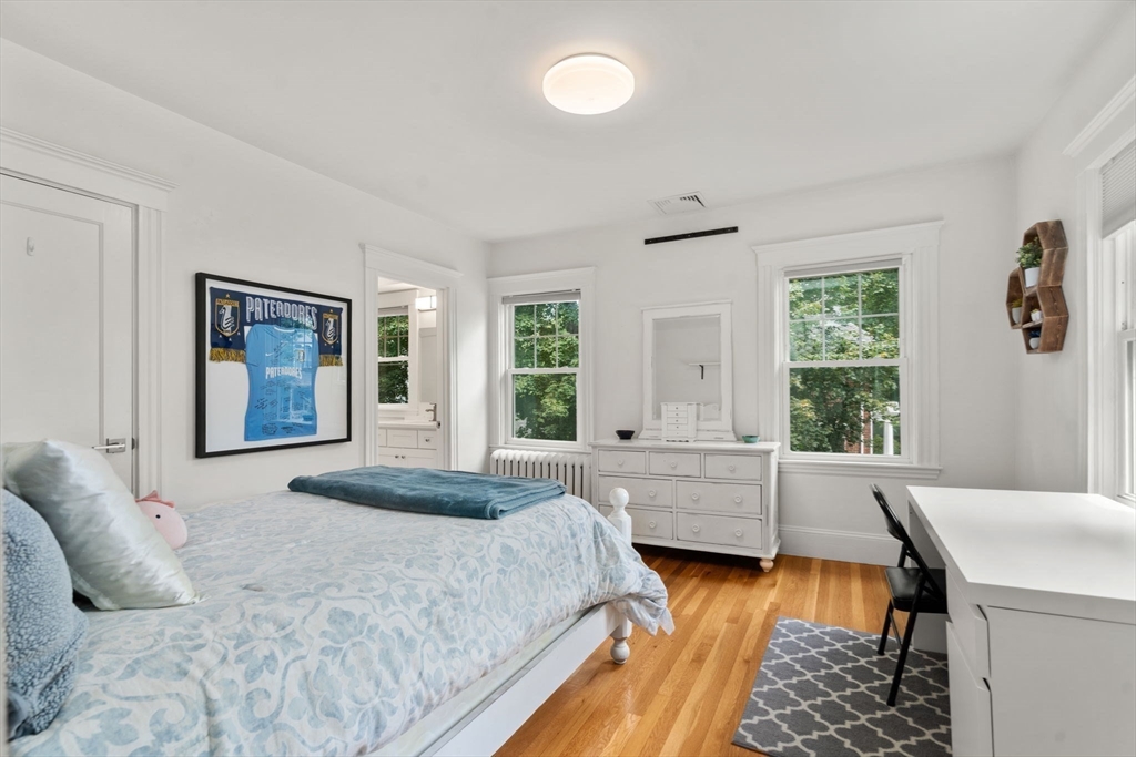 63 Cedar St