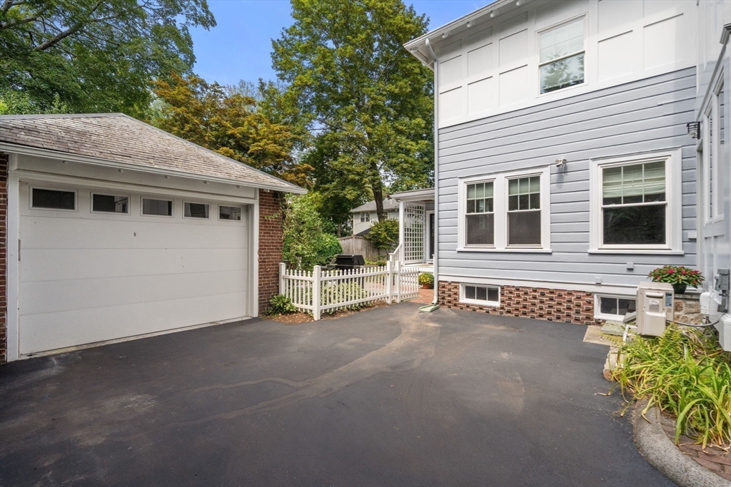 63 Cedar St