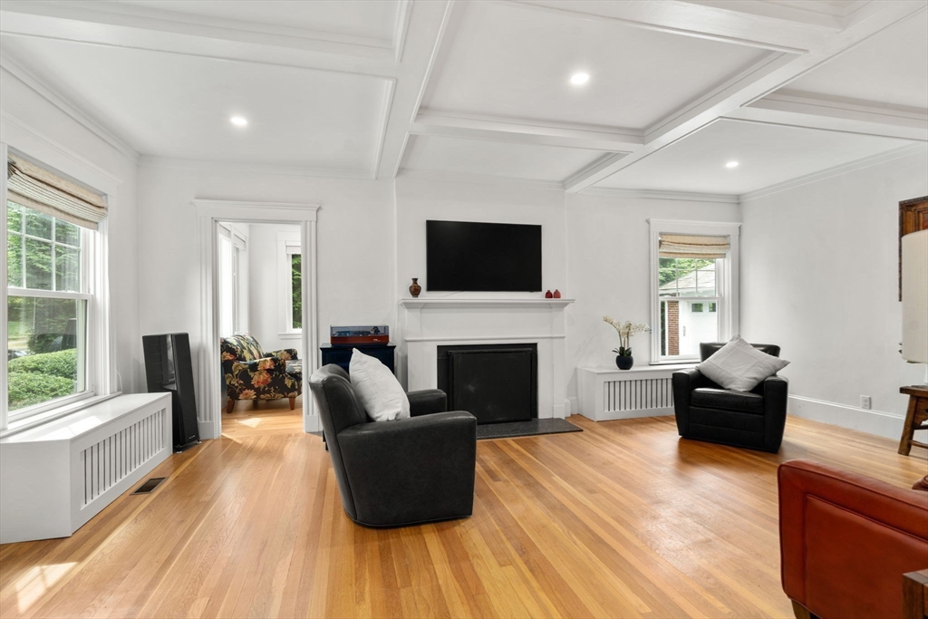 63 Cedar St