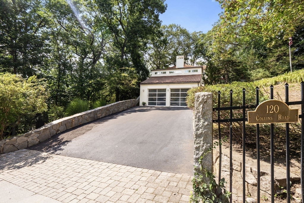 120 Collins Rd