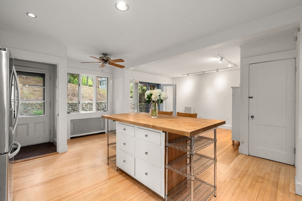 154 Beaumont Ave