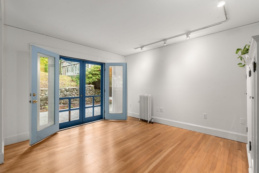 154 Beaumont Ave