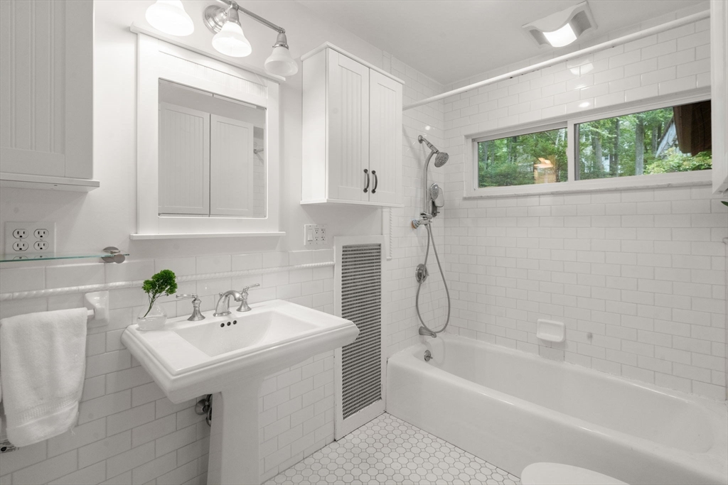154 Beaumont Ave