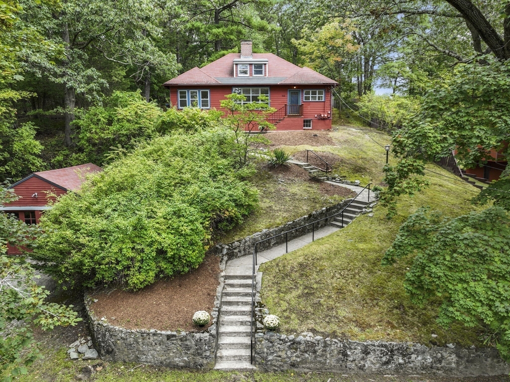 154 Beaumont Ave