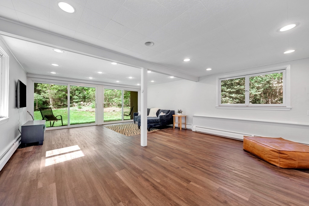 552 Concord Ave