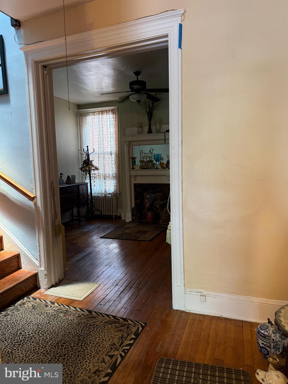 1121 8TH STREET NE