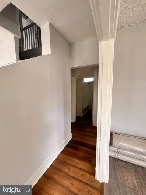 800 44TH STREET NE