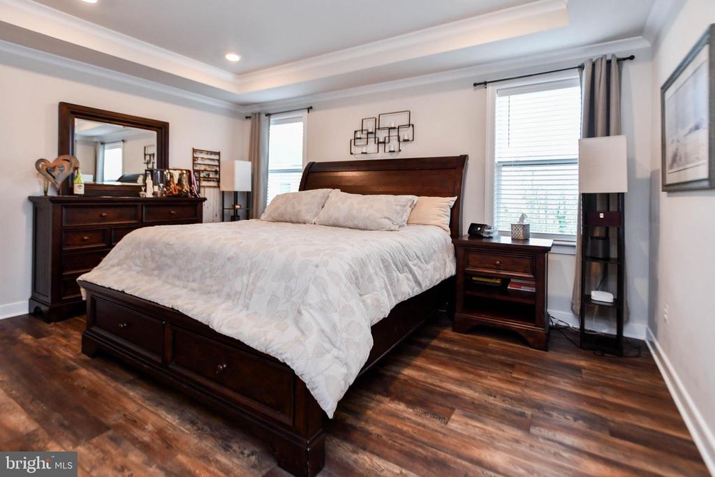 5675 STEPHANIE TESSA WAY