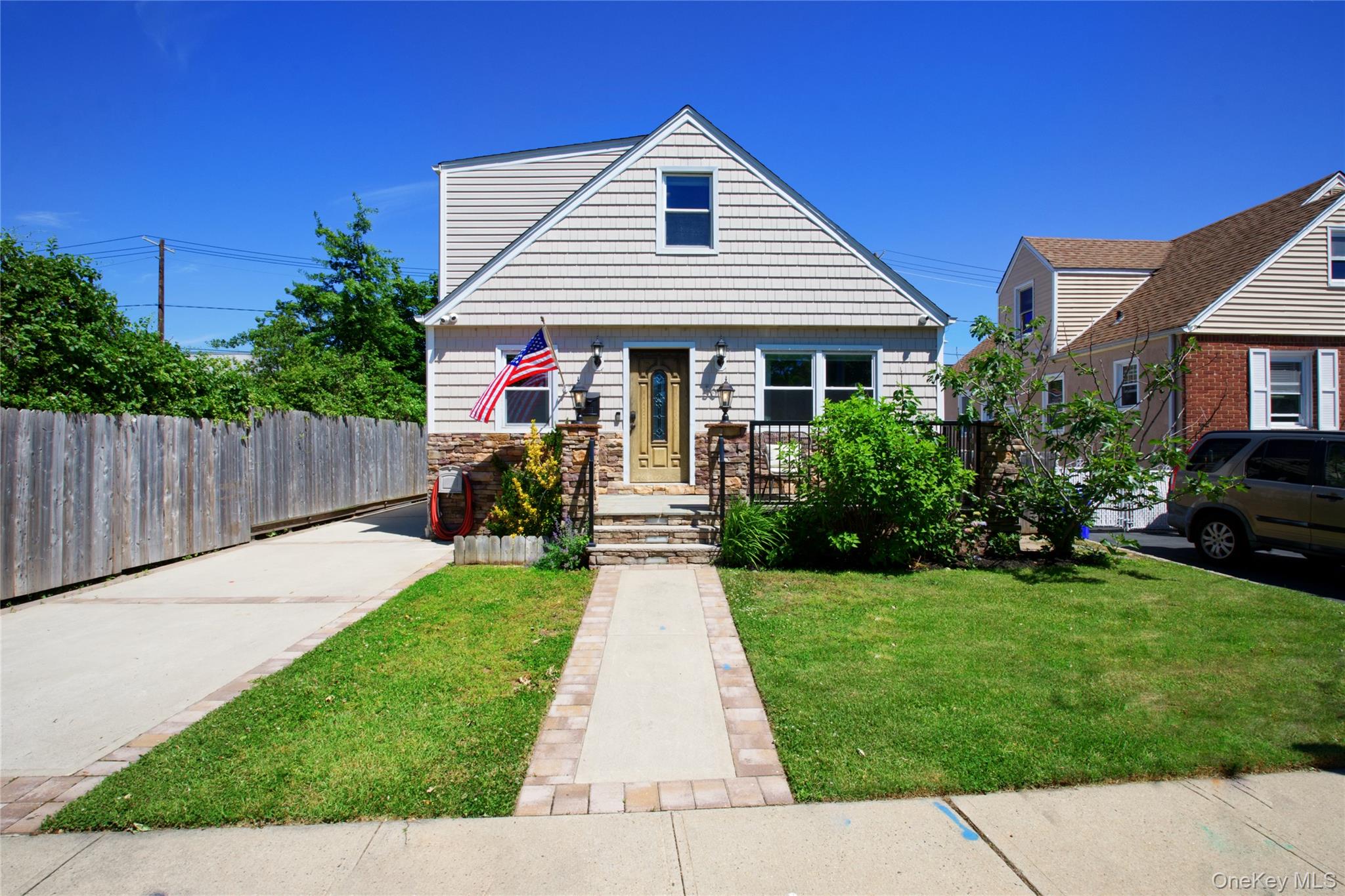 50 Albertson Place