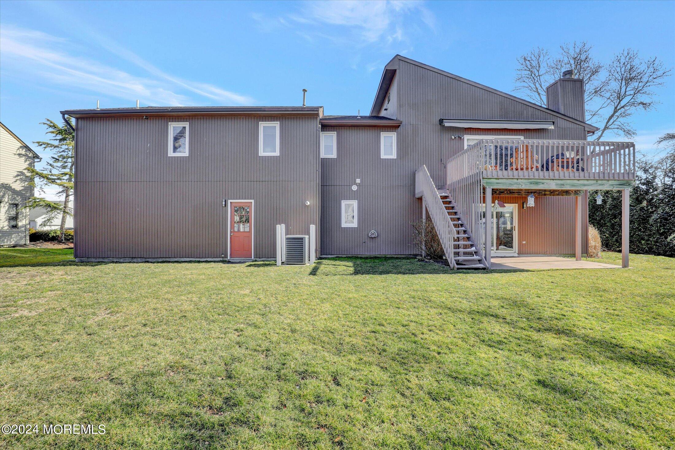 1702 Holbrook Street