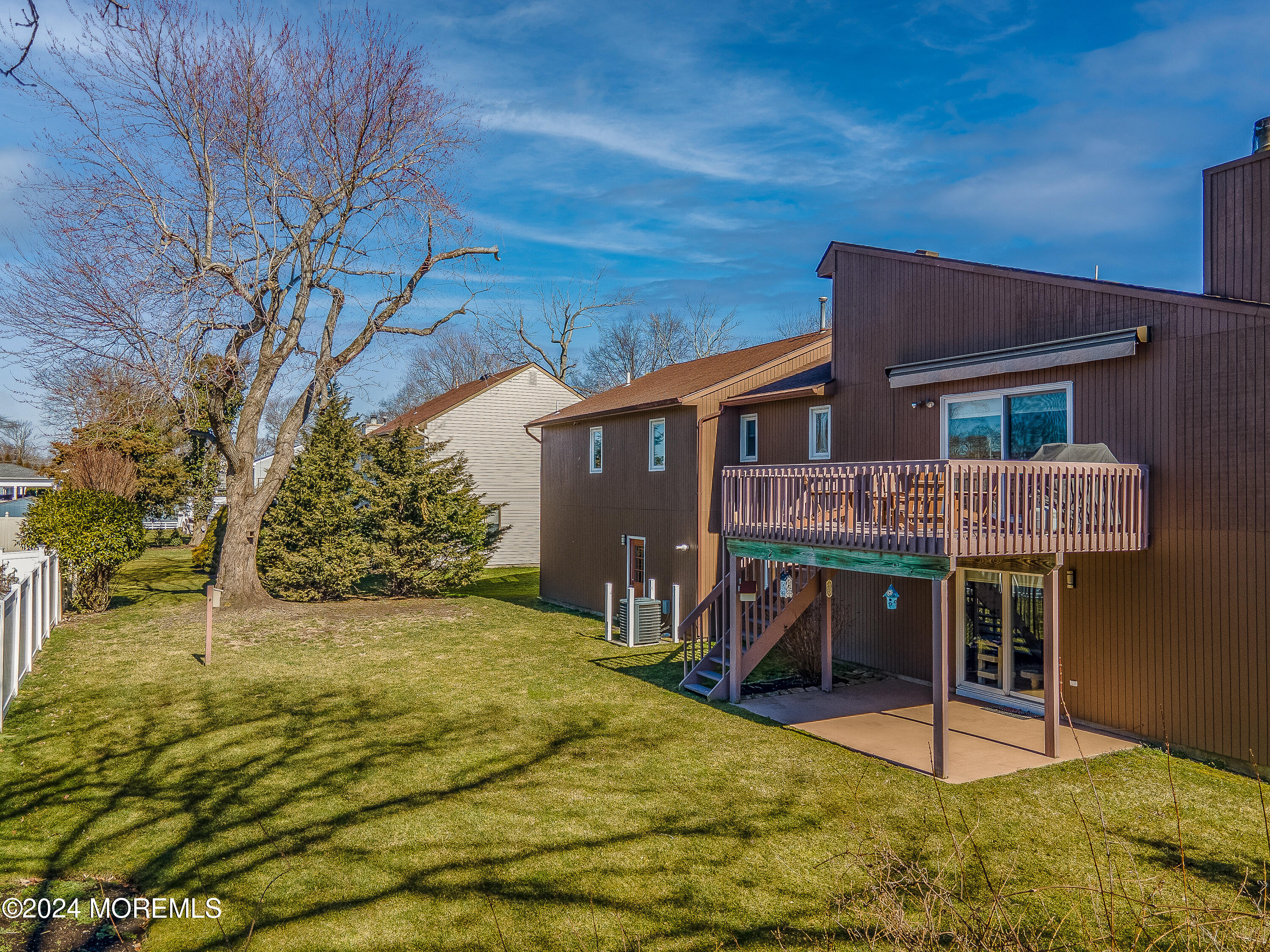 1702 Holbrook Street