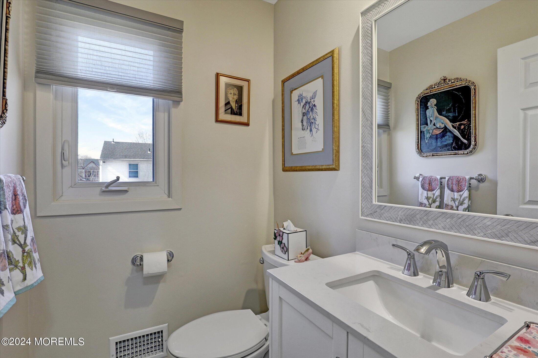 1702 Holbrook Street