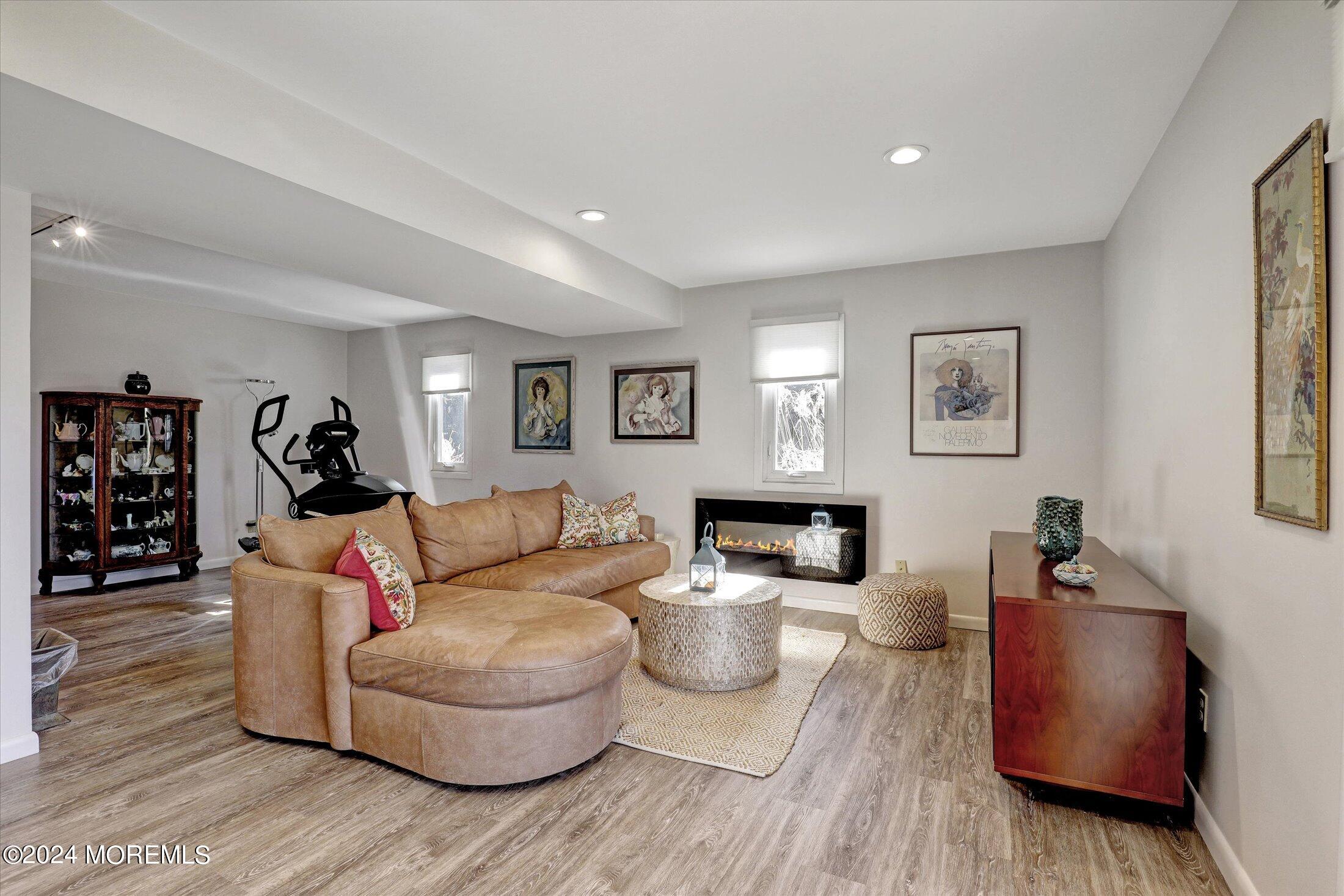 1702 Holbrook Street