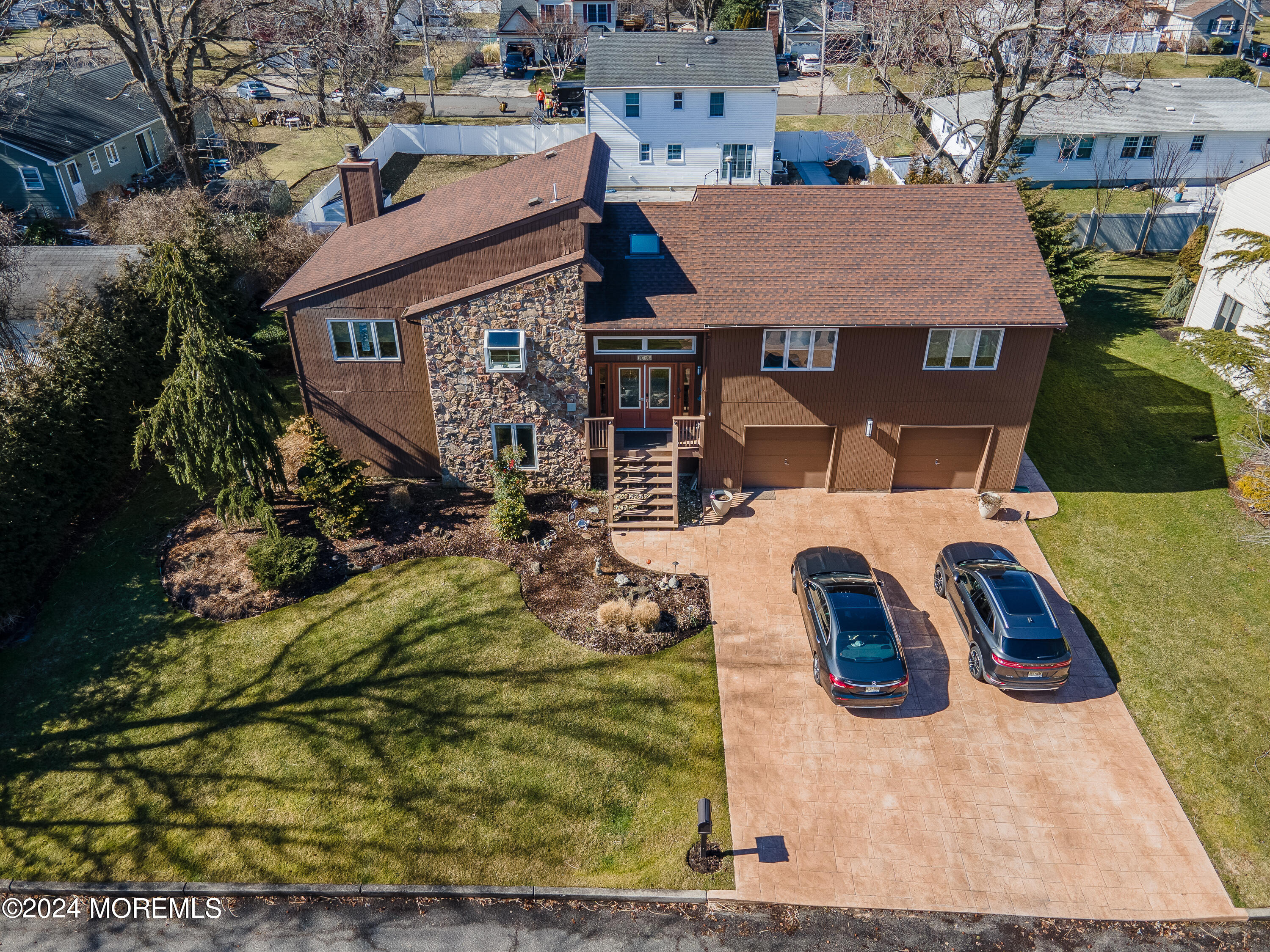 1702 Holbrook Street