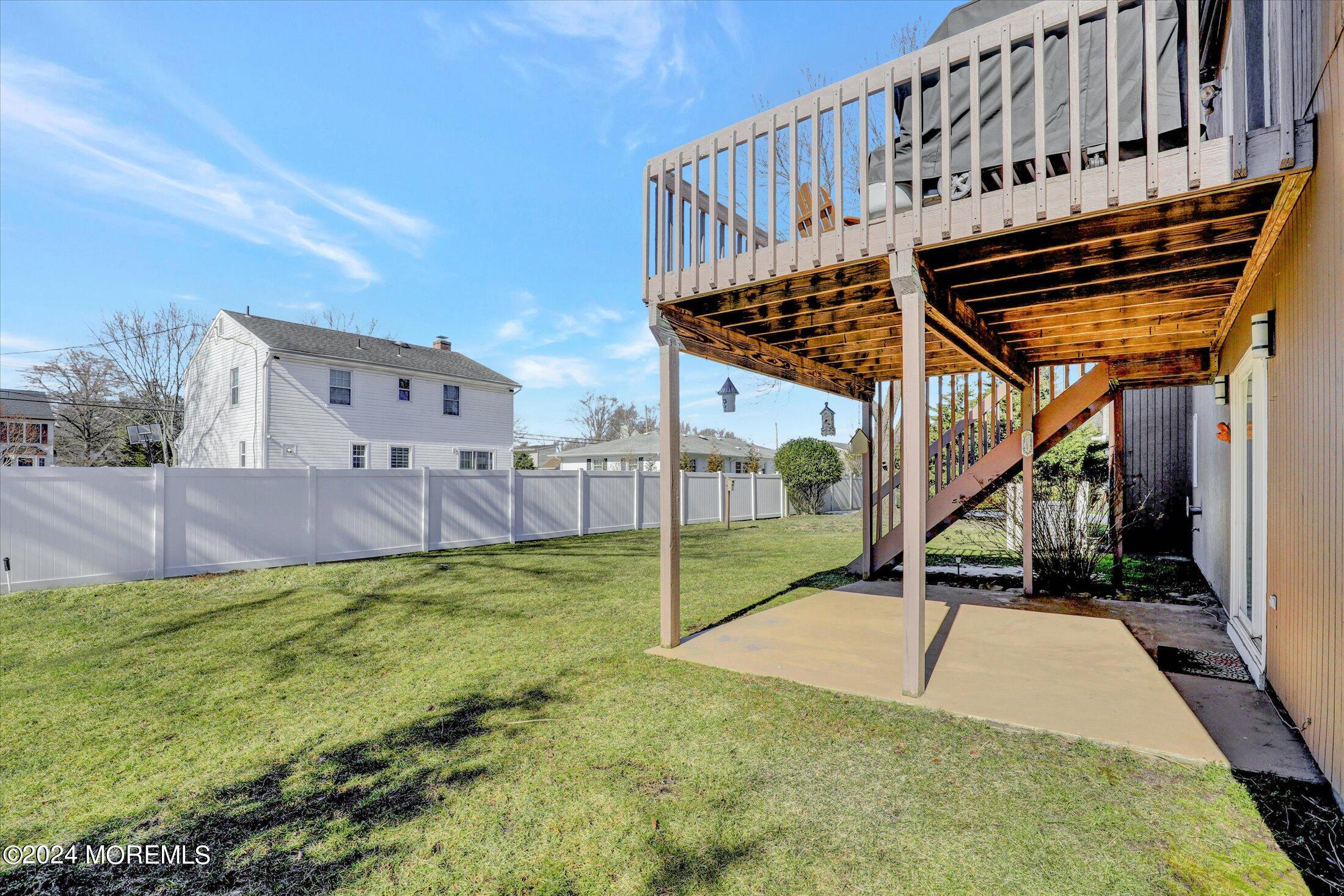 1702 Holbrook Street