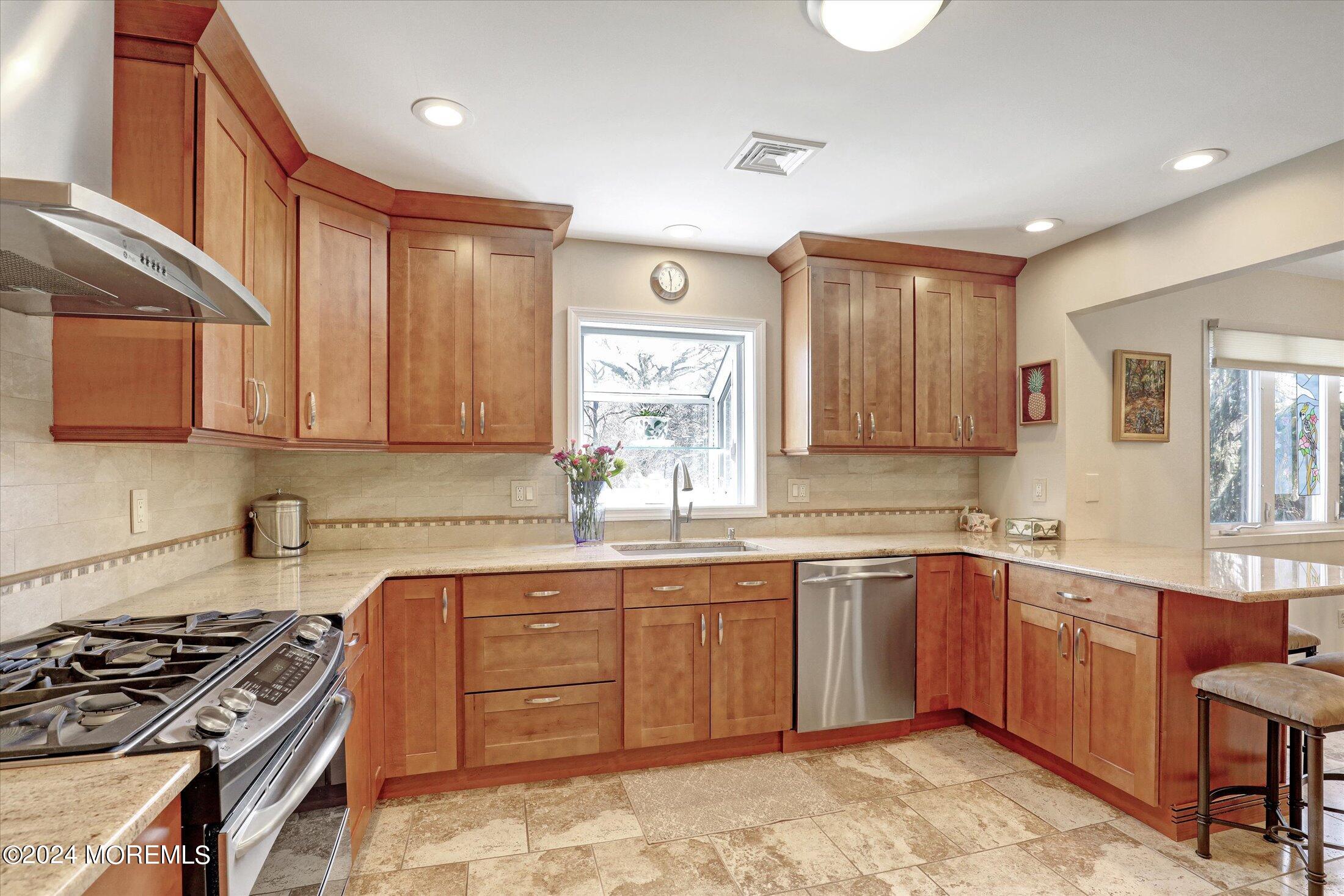 1702 Holbrook Street