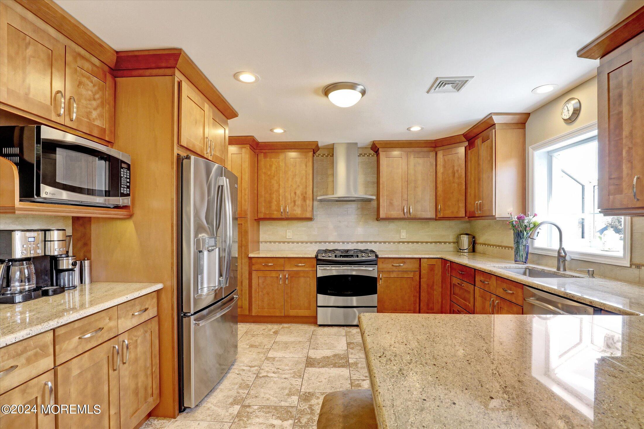 1702 Holbrook Street