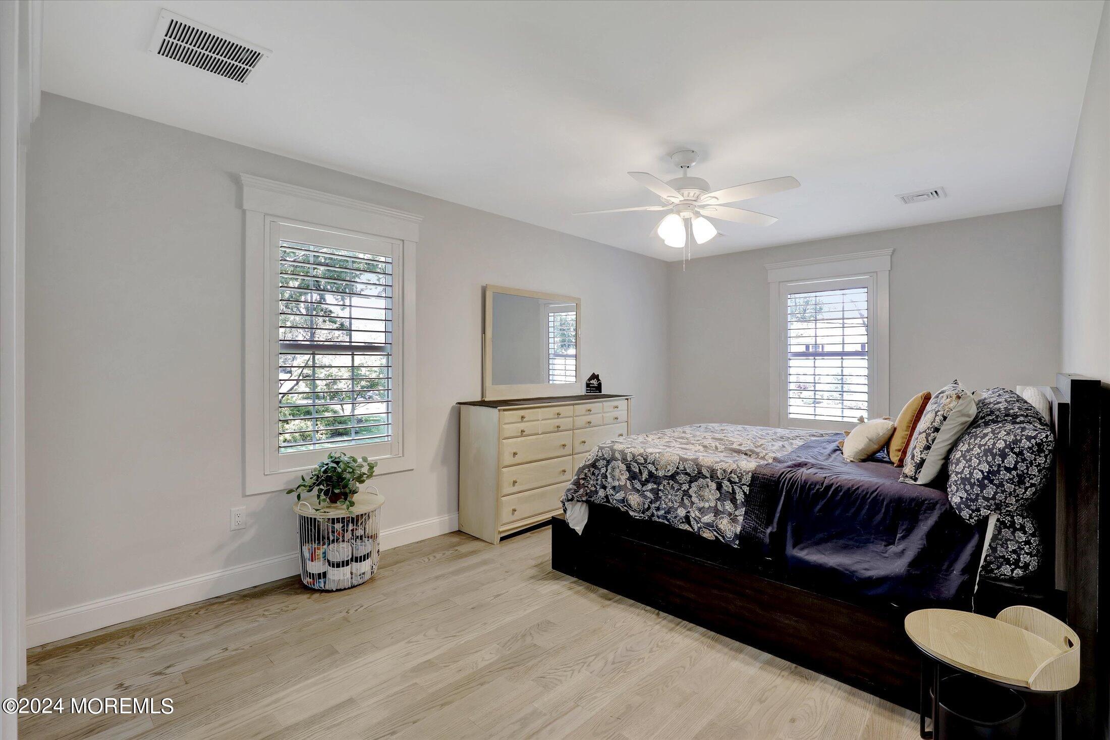 38 Kenneth Terrace W