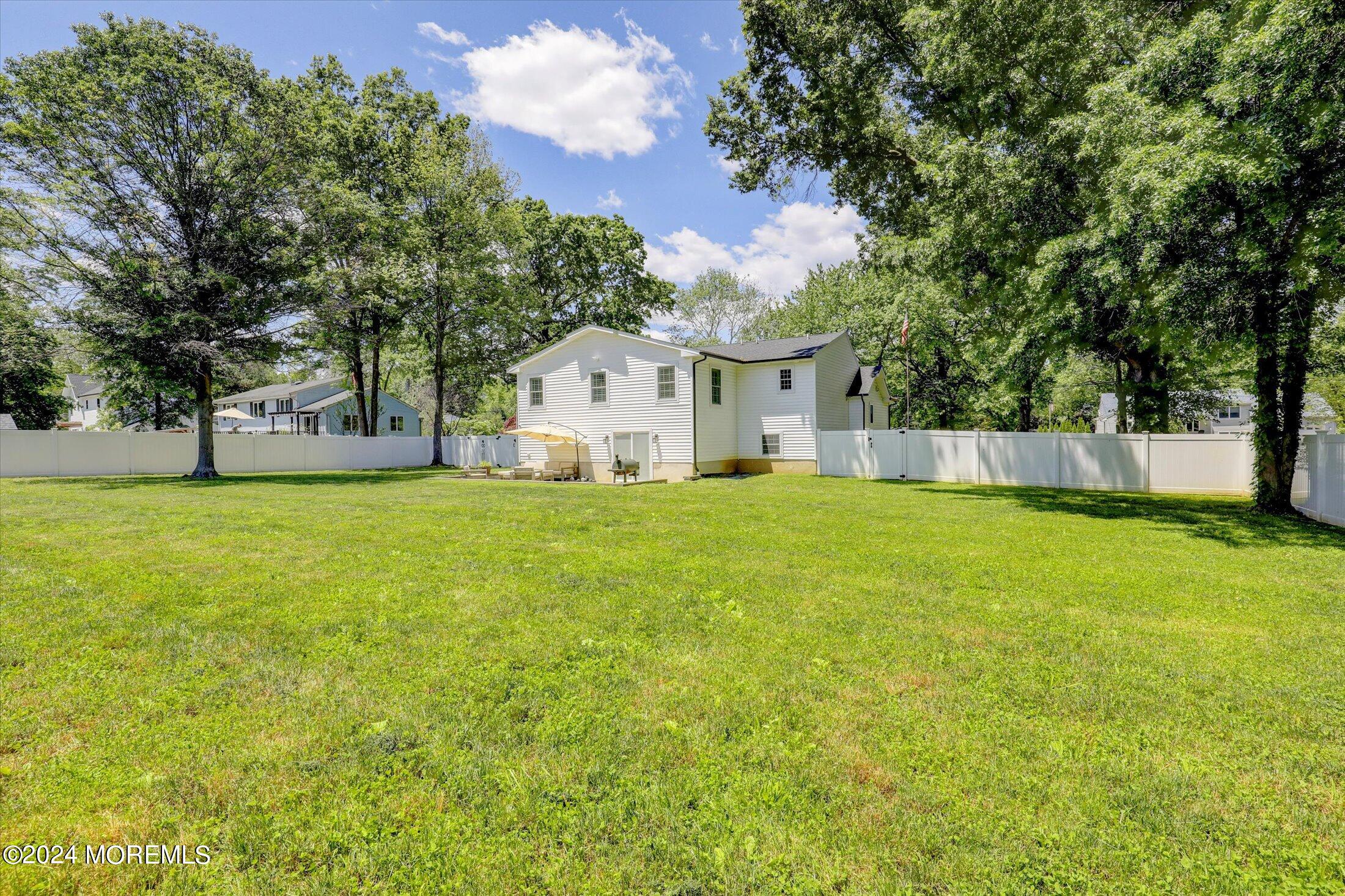 38 Kenneth Terrace W