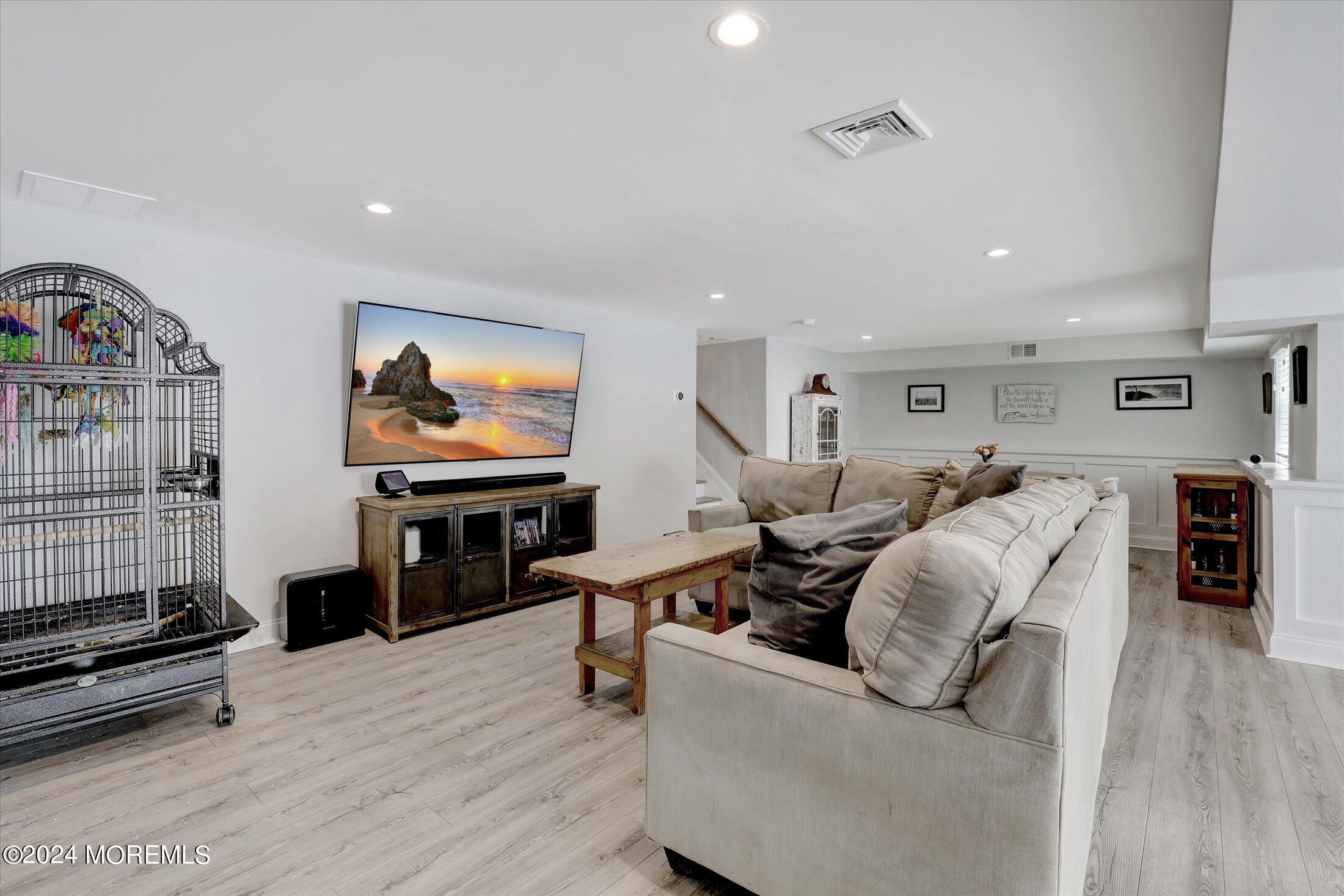 38 Kenneth Terrace W