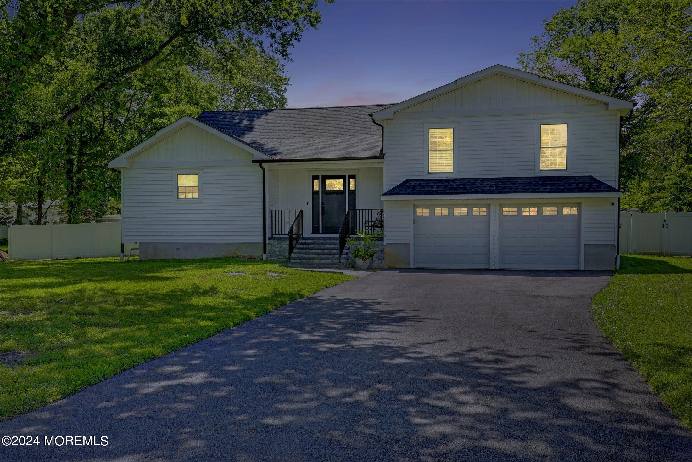 38 Kenneth Terrace W