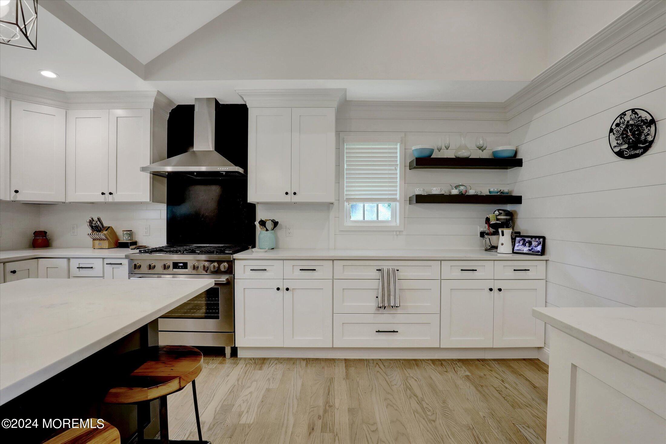 38 Kenneth Terrace W