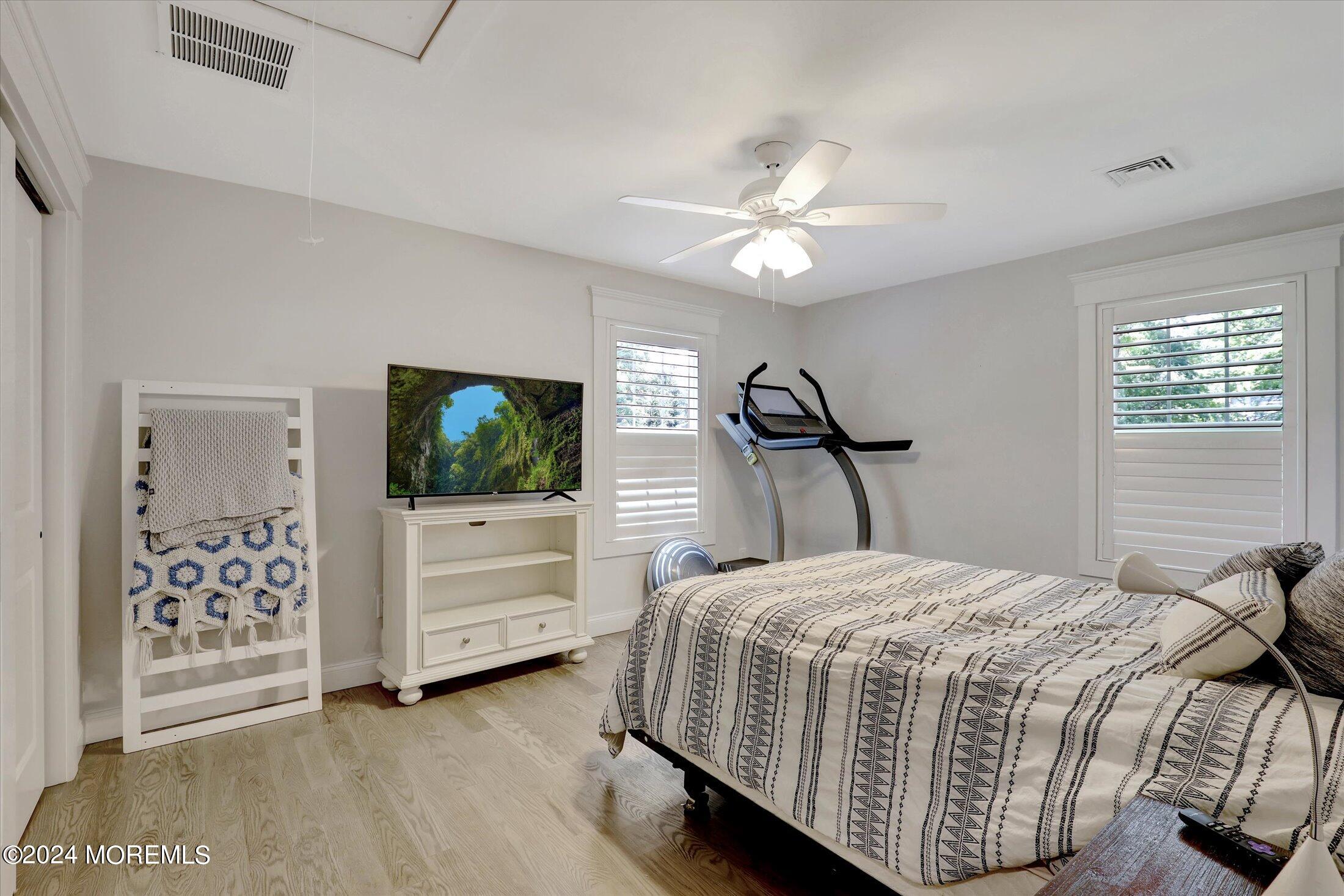 38 Kenneth Terrace W