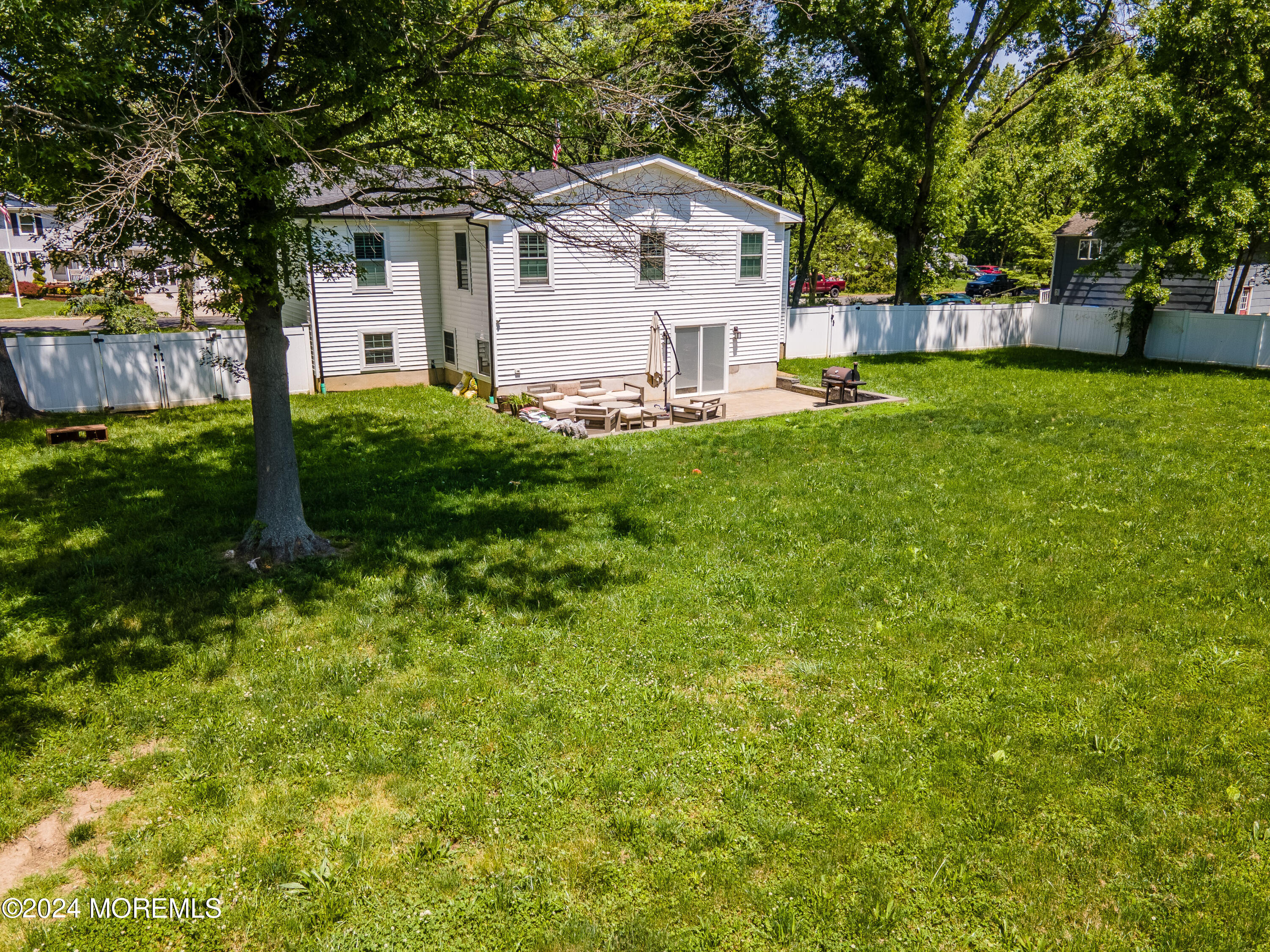 38 Kenneth Terrace W