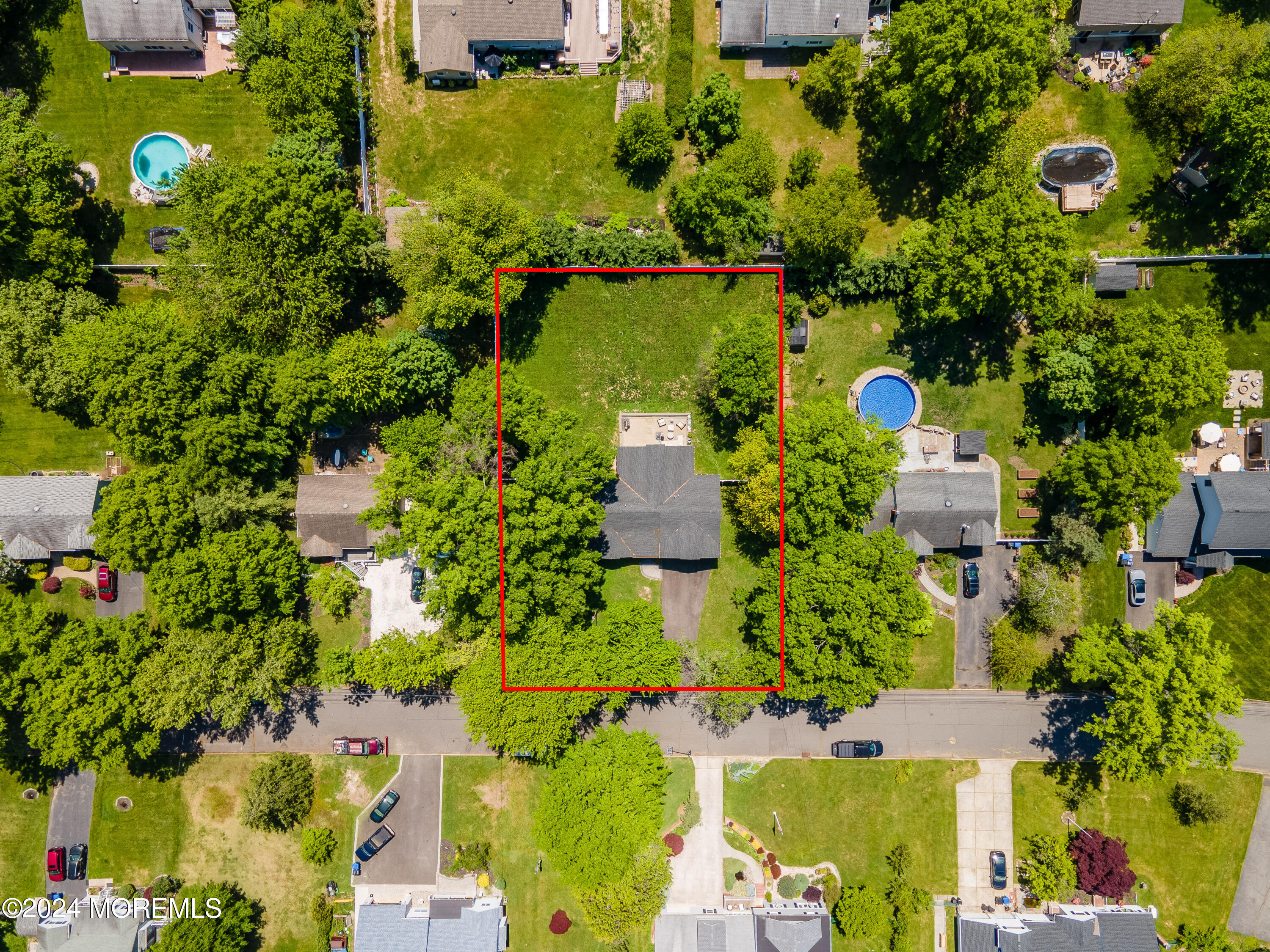 38 Kenneth Terrace W