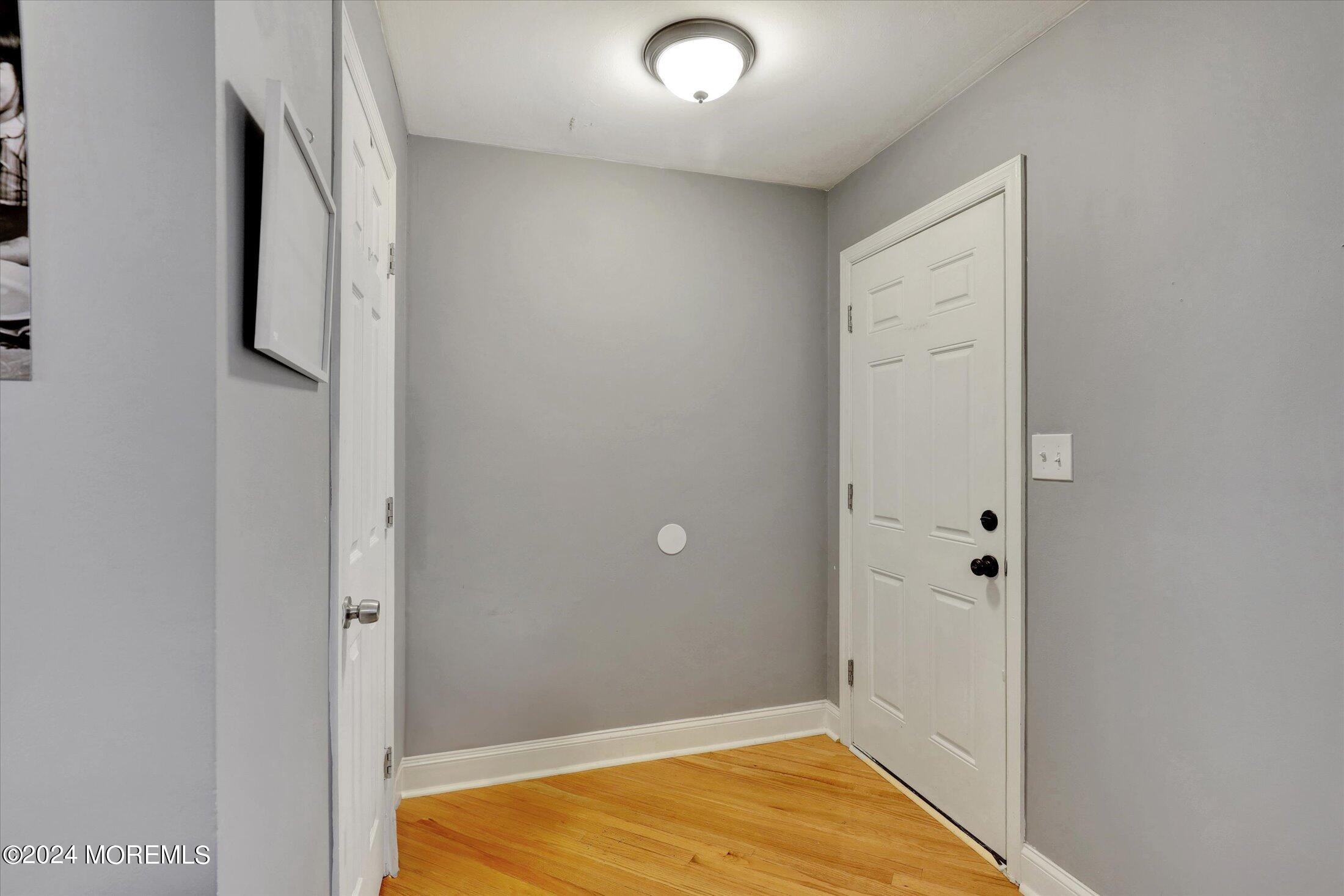 1228 Baylis Court