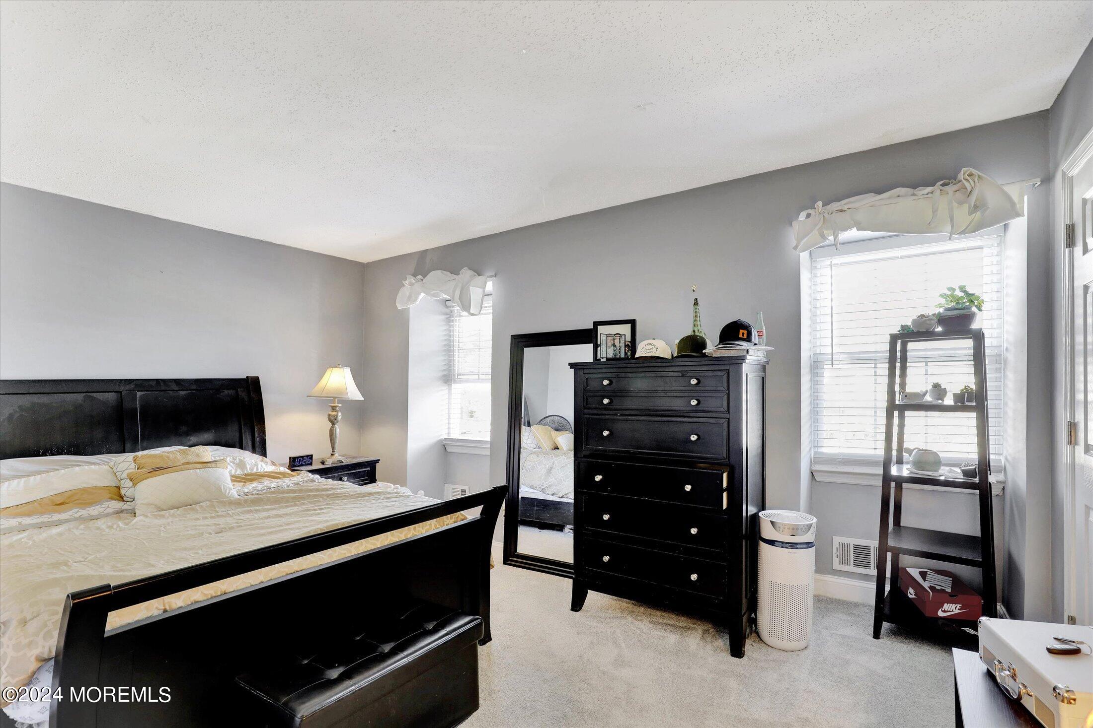1228 Baylis Court