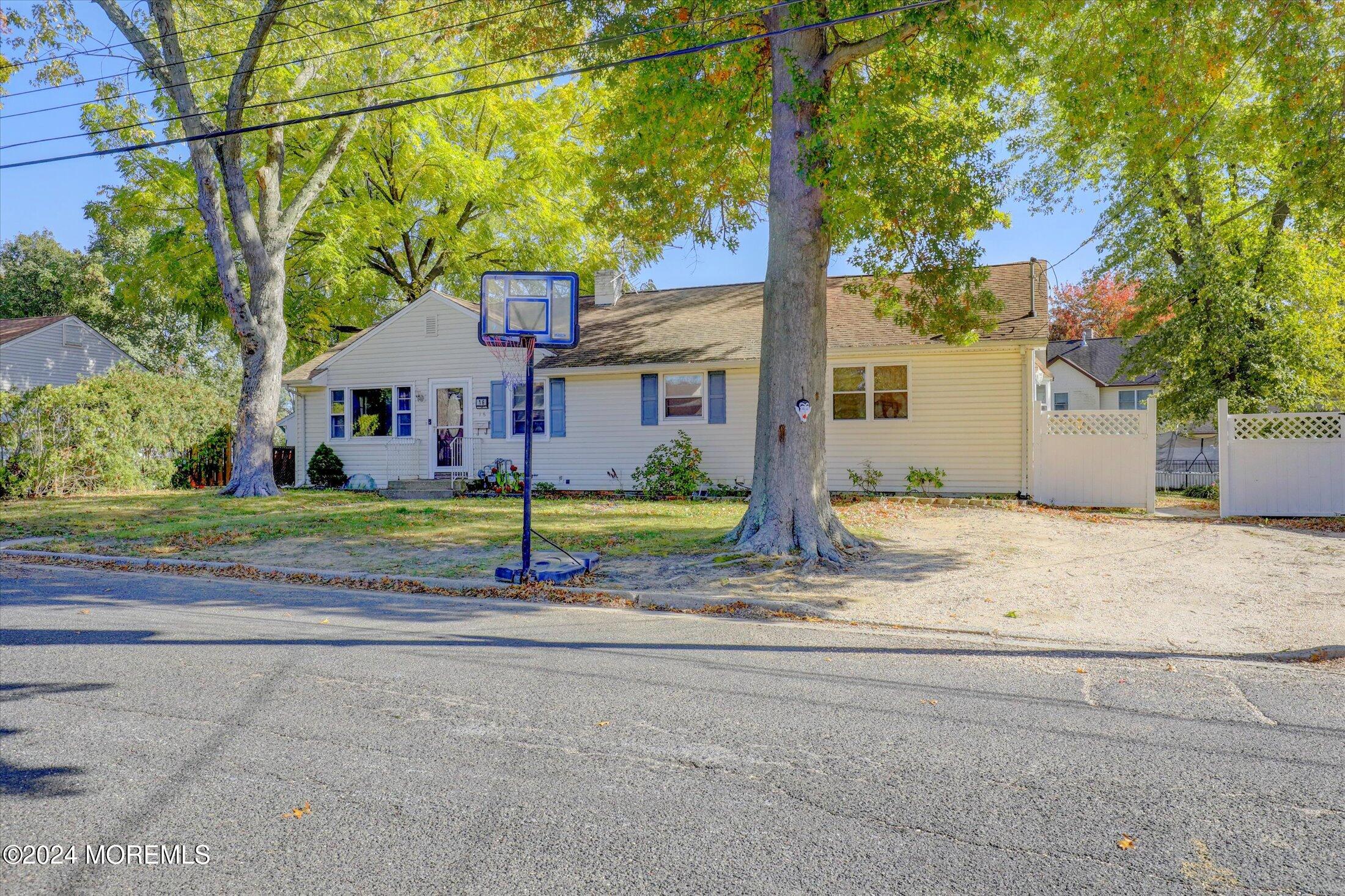 16 Campbell Drive