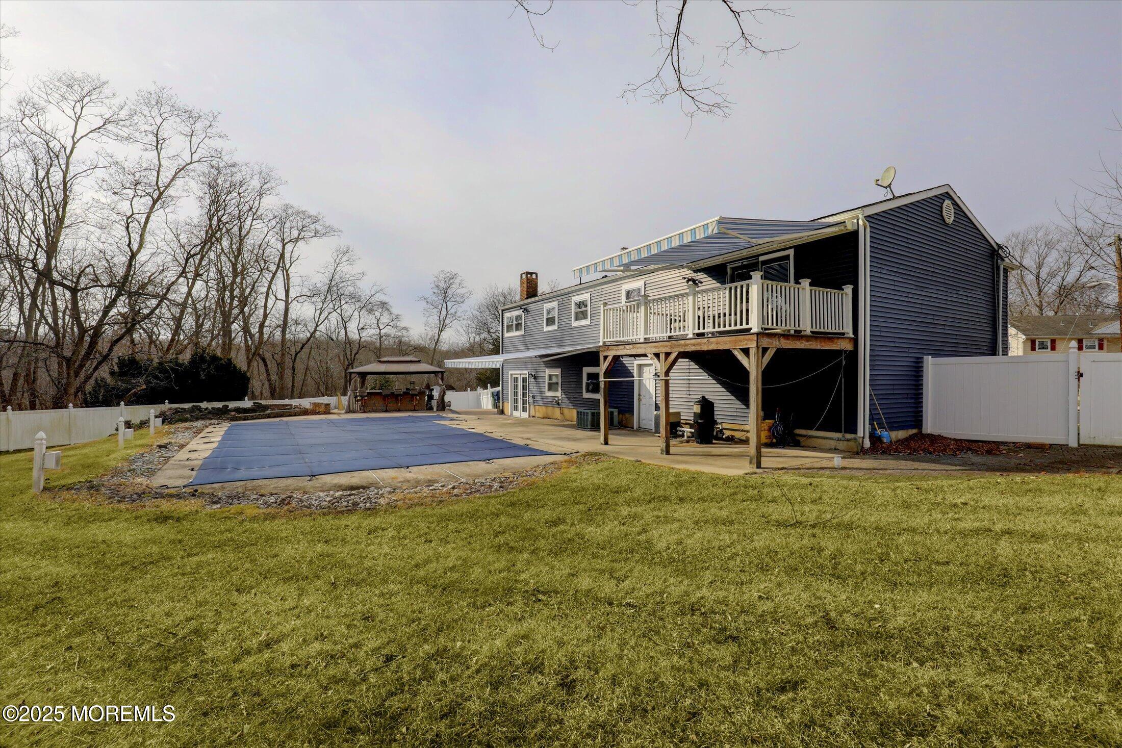6 Sarian Drive
