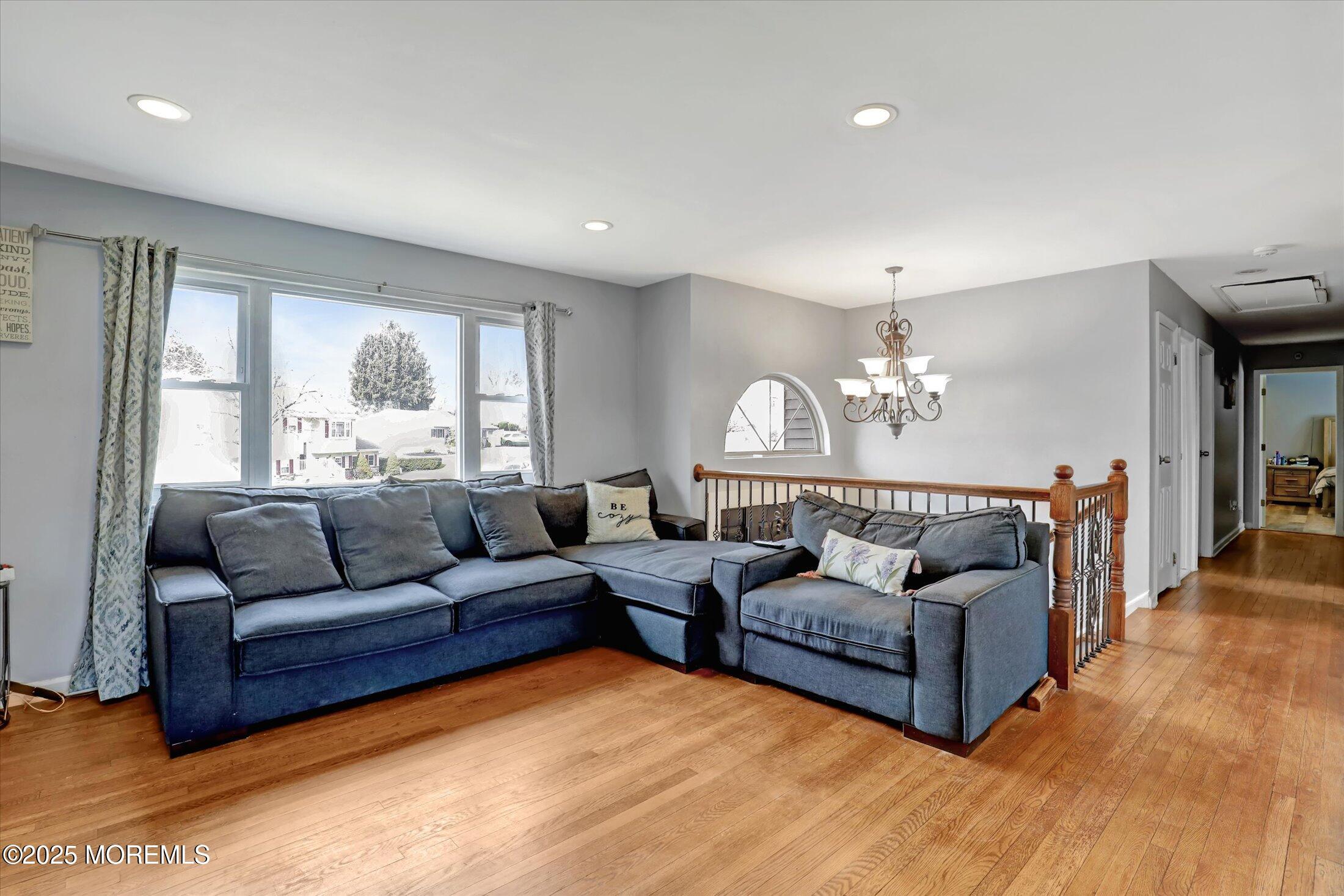 6 Sarian Drive