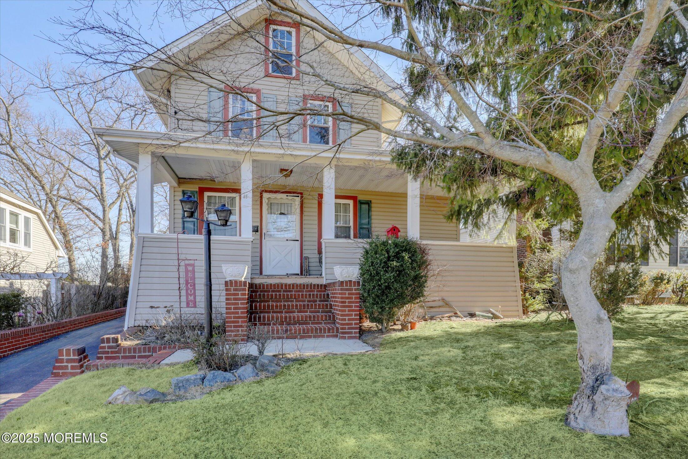 65 Oakwood Avenue