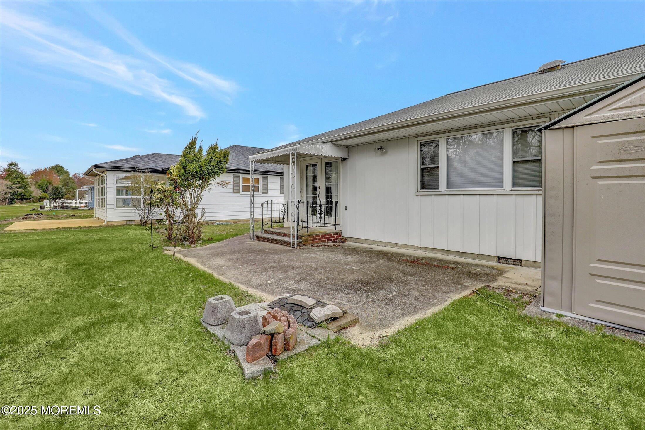 93 Barbados Drive S