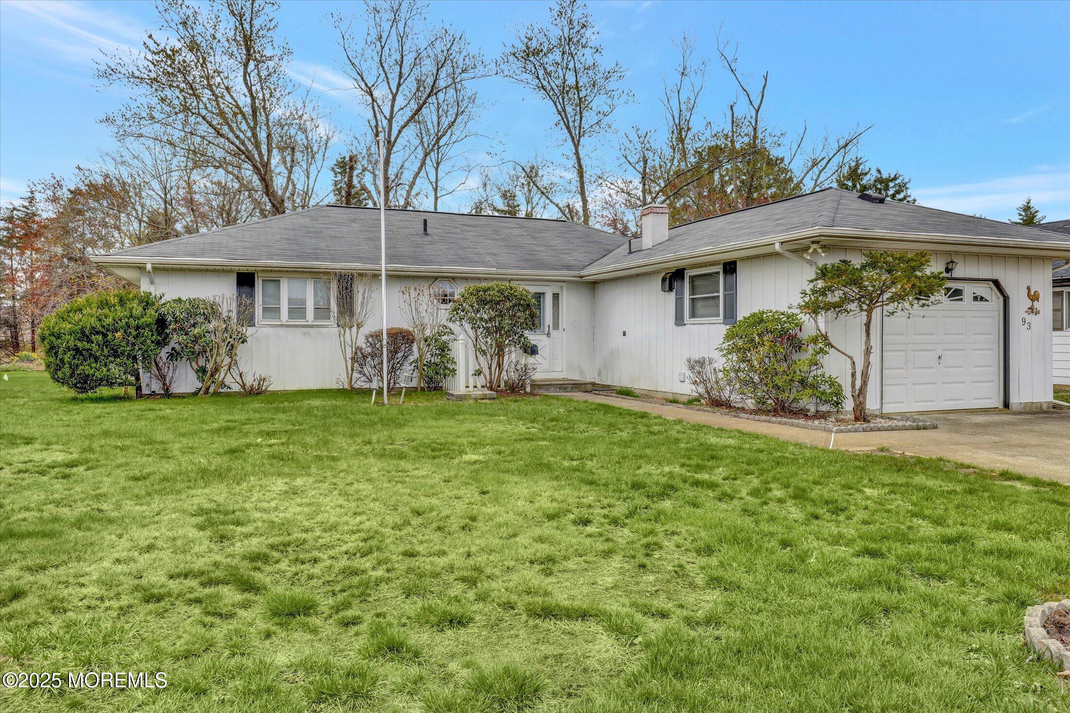 93 Barbados Drive S