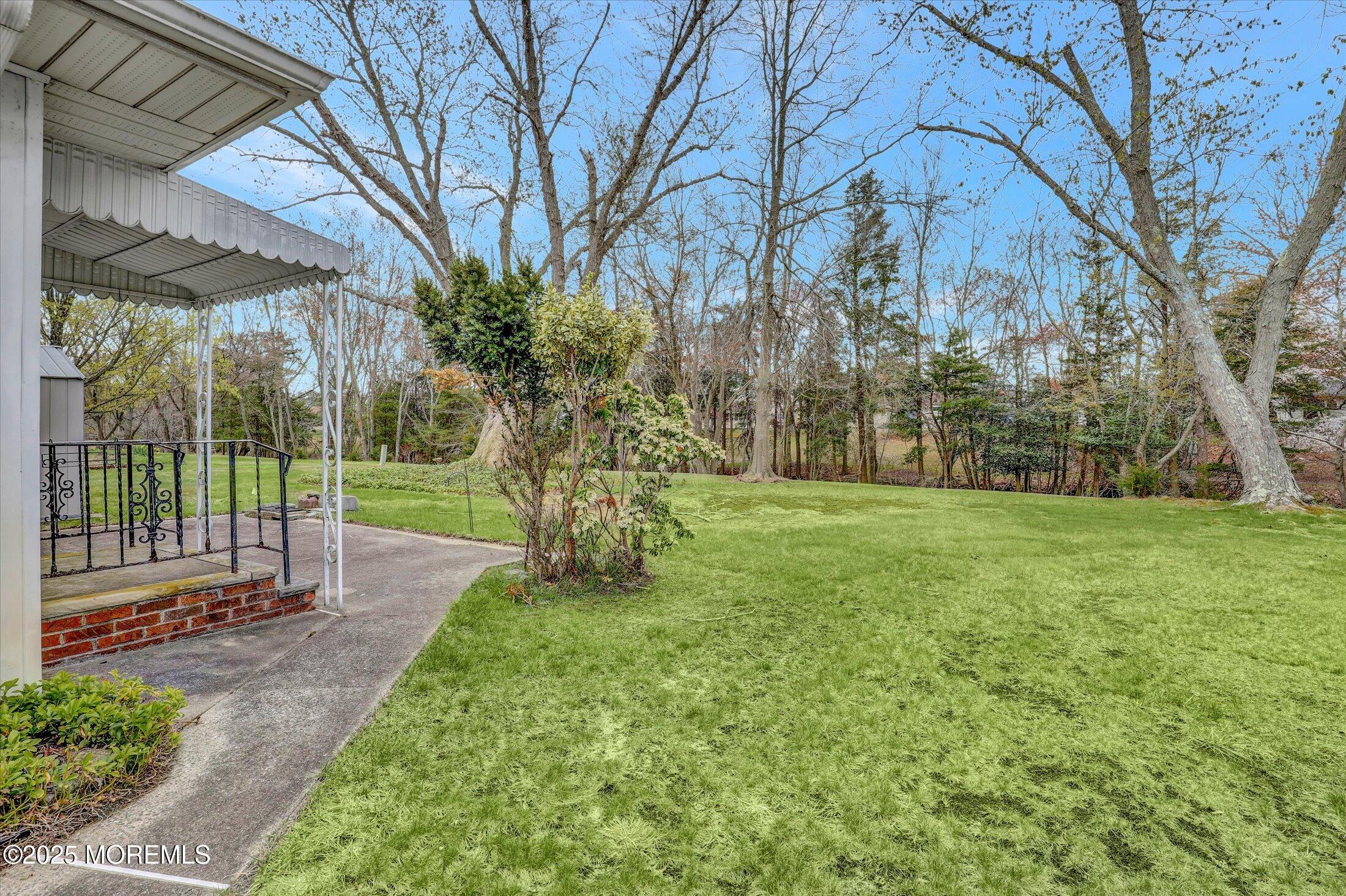 93 Barbados Drive S