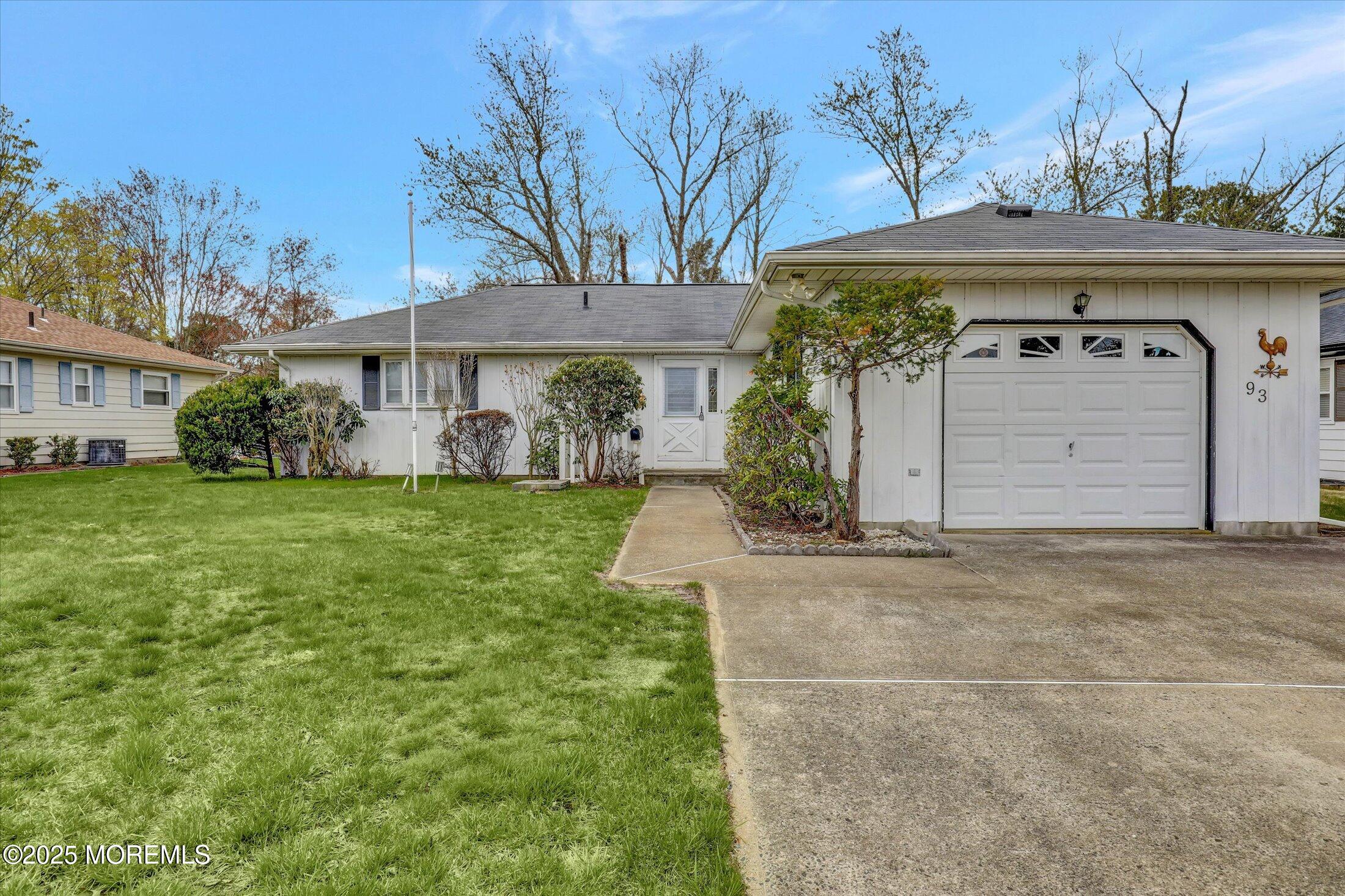 93 Barbados Drive S