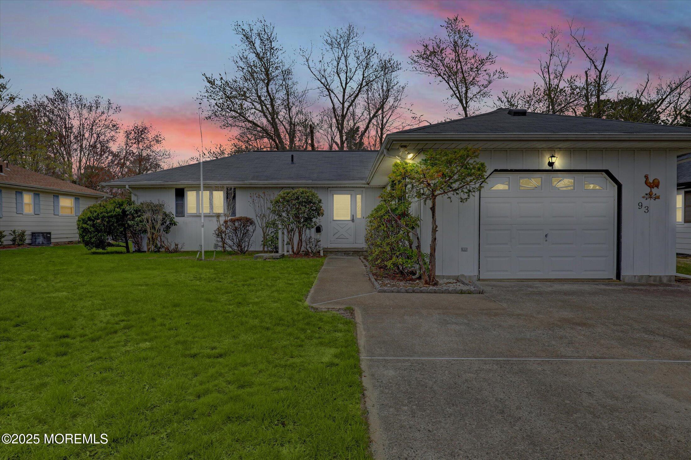 93 Barbados Drive S