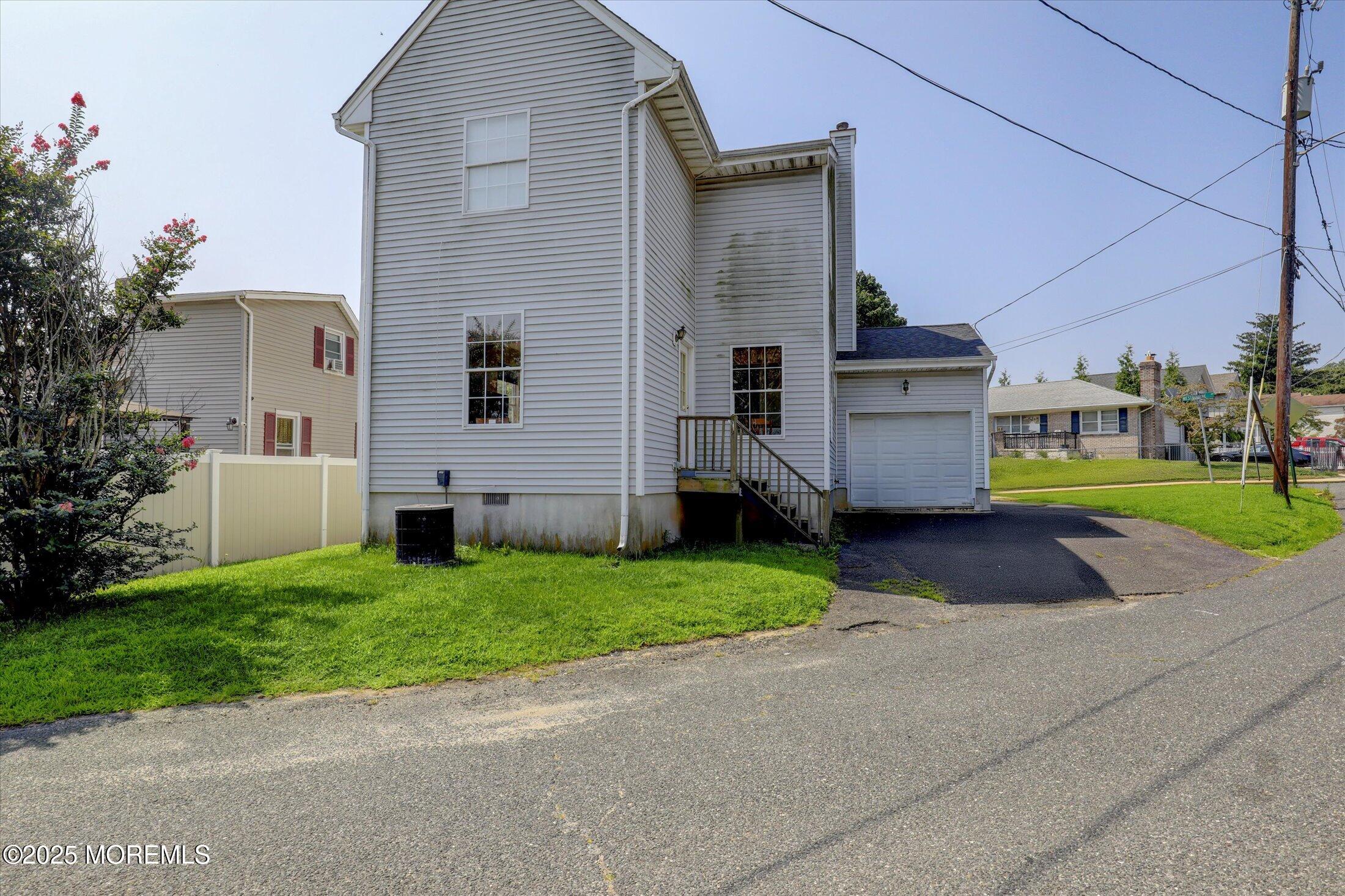 477 Westbourne Avenue